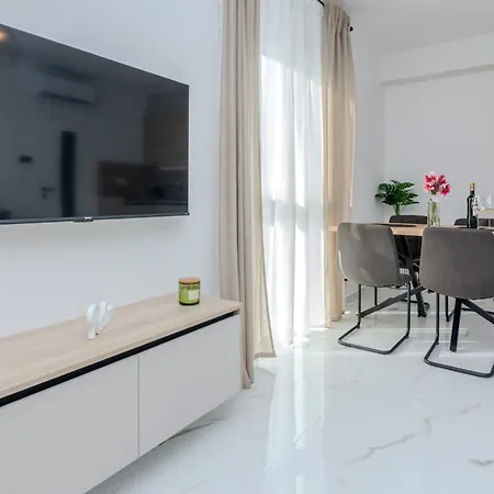 Fil Cosic Apartmán Vir