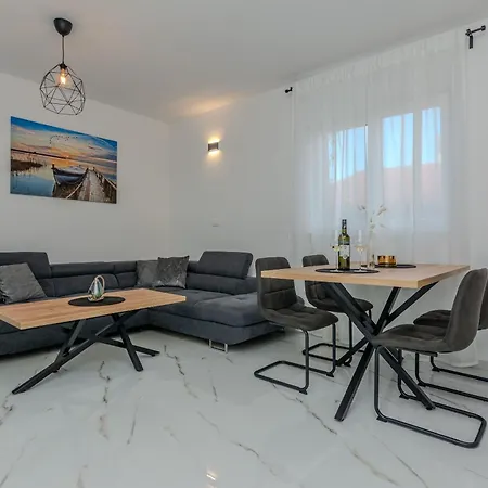 Fil Cosic * ヴィル